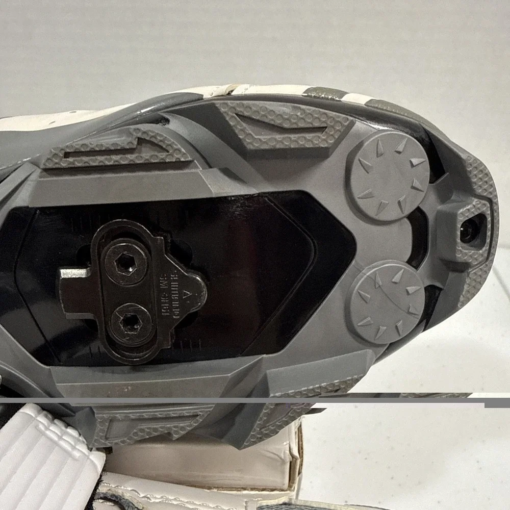 shimano dynalast cycling shoe WM53W/ Sz 7.2 Or EU Sz 39 NEW Without Box